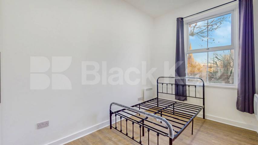 Newly refurbished large 3 bedroom property close to Caledonian Rd station Camden Road, Holloway / Caledonian Road